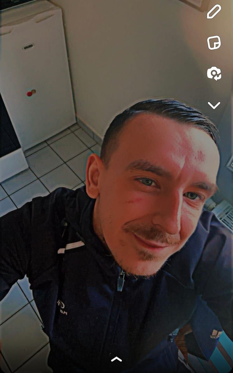 Profil de Stefanu, 44 ans, Cruising gay à Mandeville (Québec)