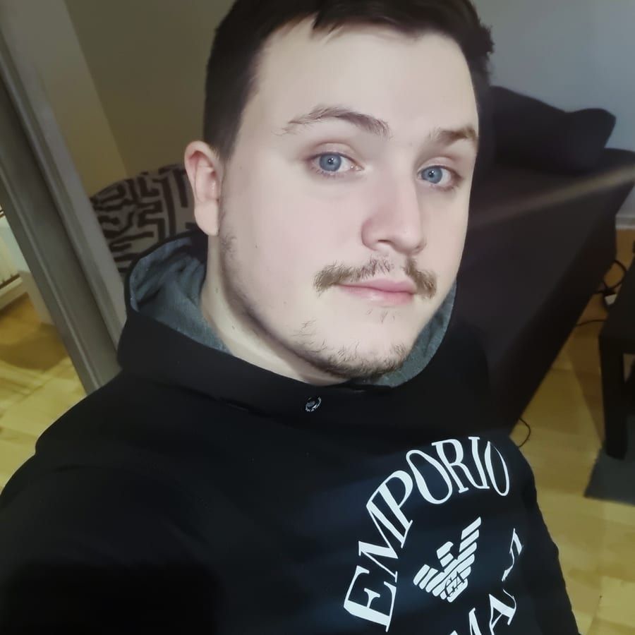 Profil de Yony, 29 ans, Cruising gay à Buckingham (Québec)