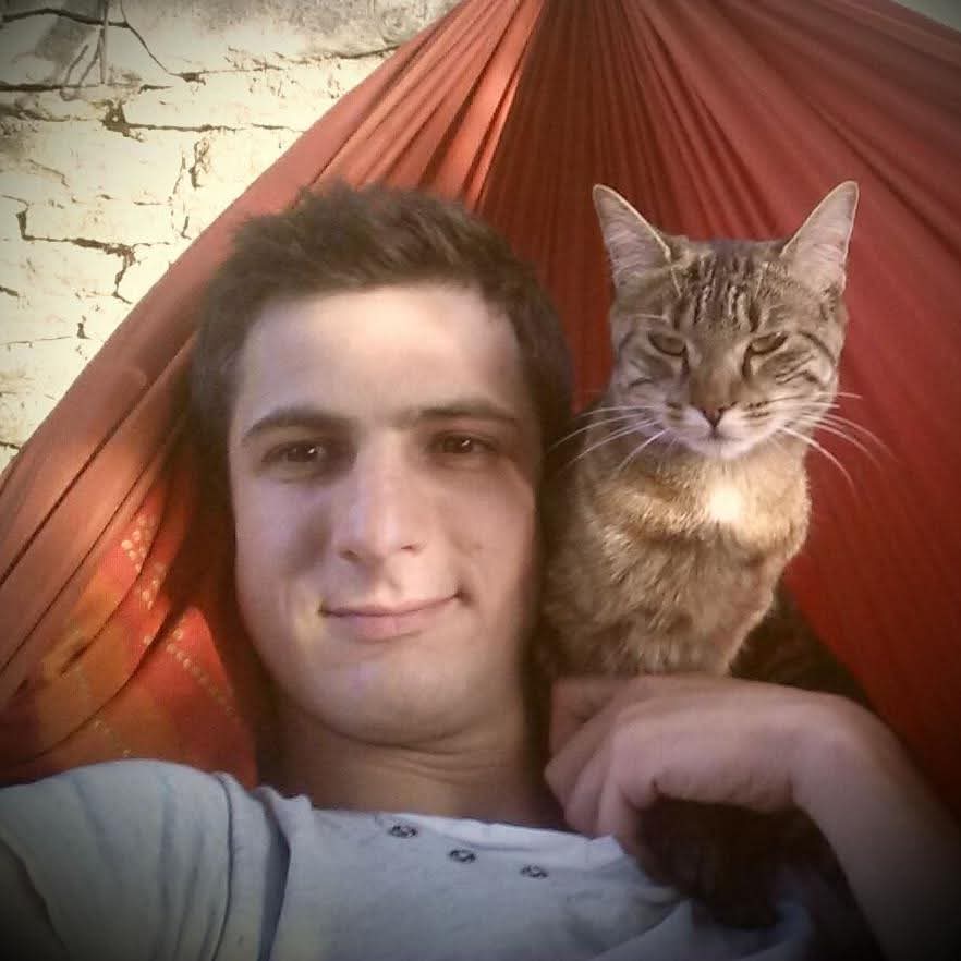 Profil de Julio, 27 ans, Cruising gay à Tingwick (Québec)