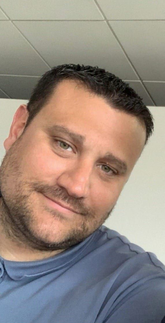 Profil de Djallil, 44 ans, Cruising gay à Ham-Sud (Québec)