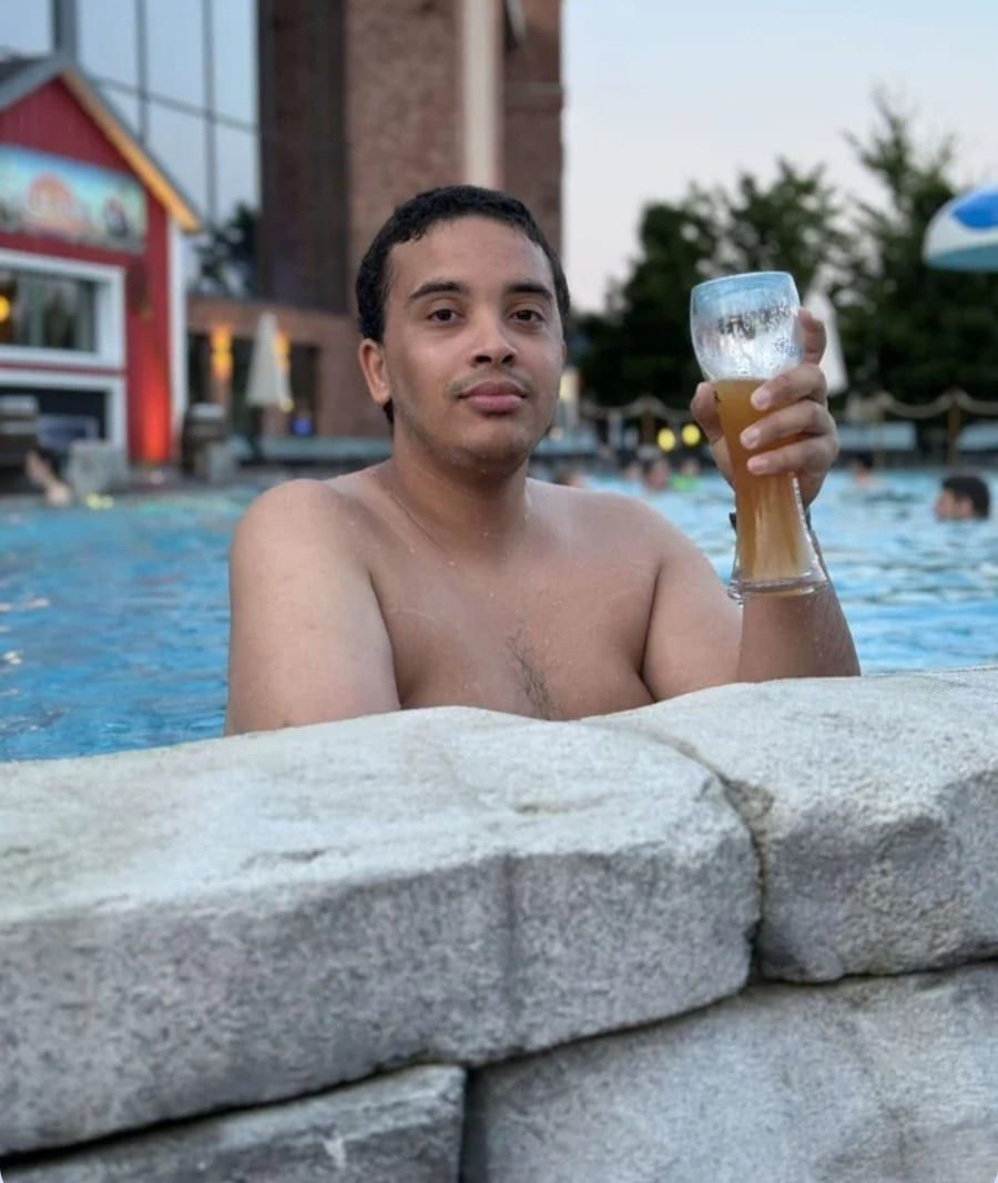 Profil de Lokmane, 26 ans, Cruising gay à Irlande (Québec)