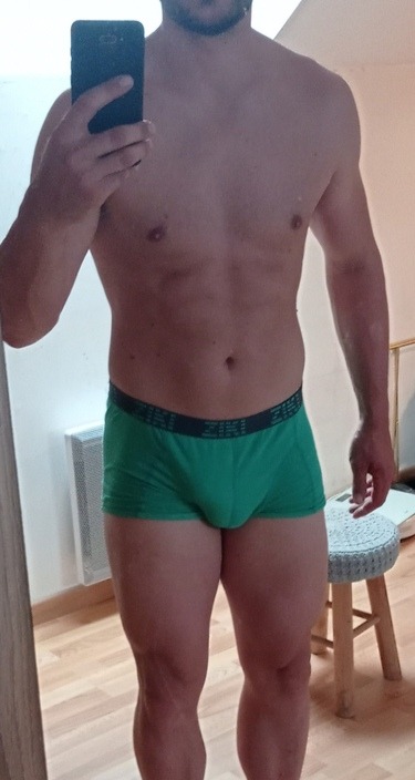 Profil de Sane, 33 ans, Cruising gay à Malartic (Québec)