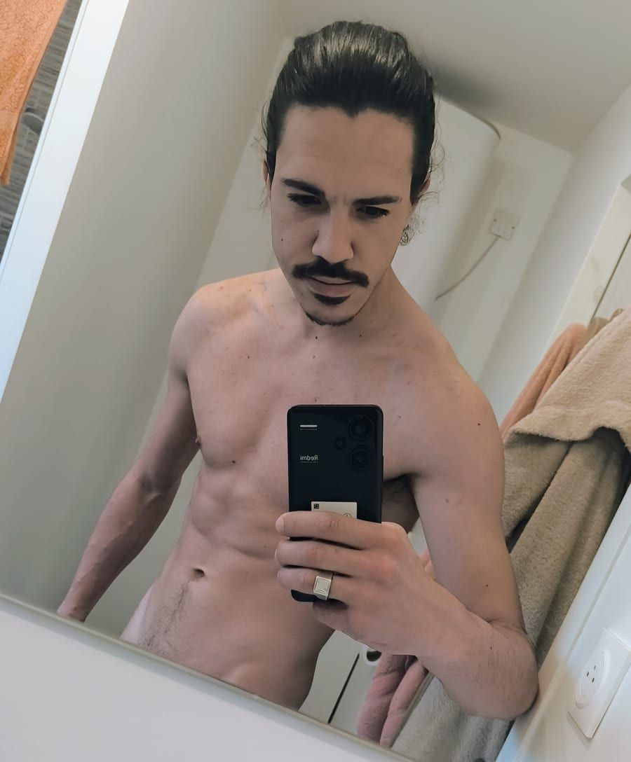 Profil de Sohail, 27 ans, Cruising gay à Franquelin (Québec)