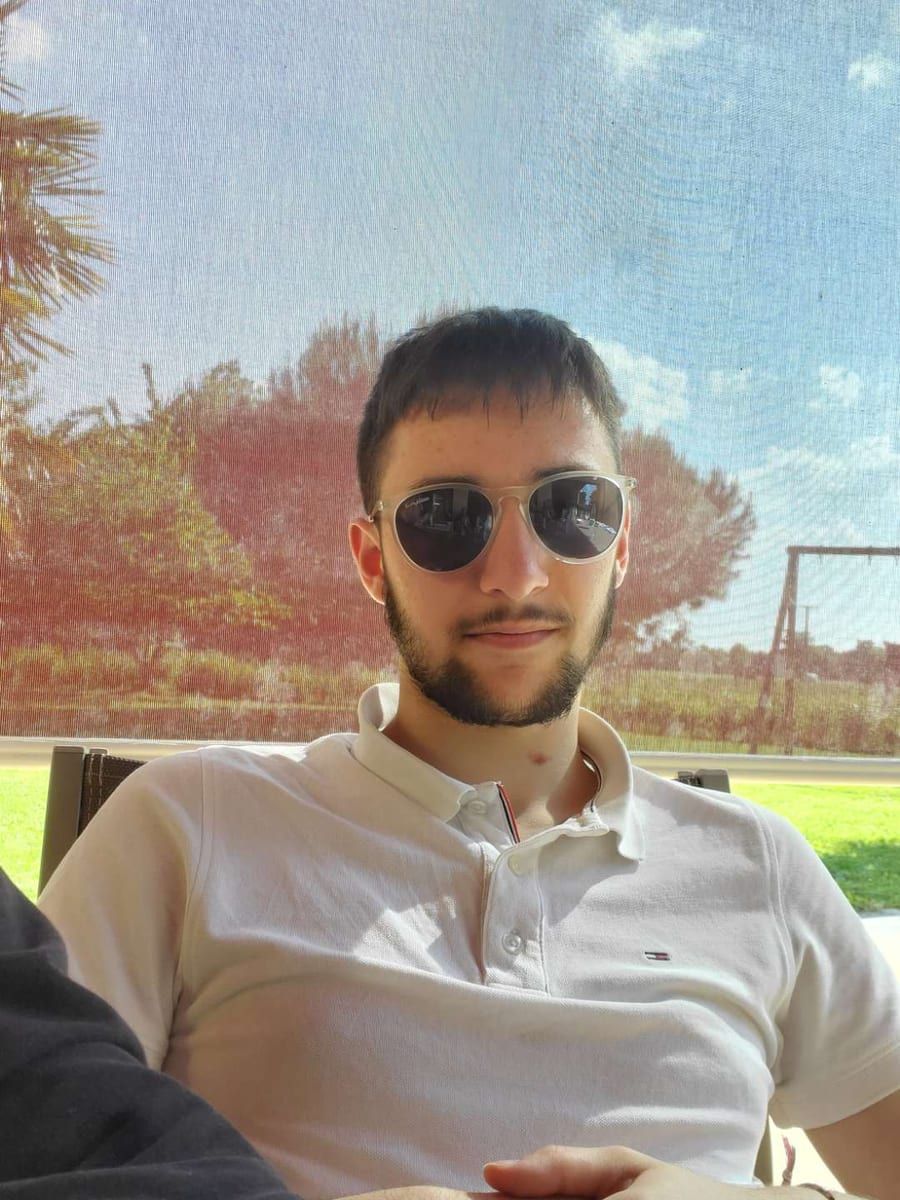 Profil de Térence, 25 ans, Cruising gay à Rochebaucourt (Québec)