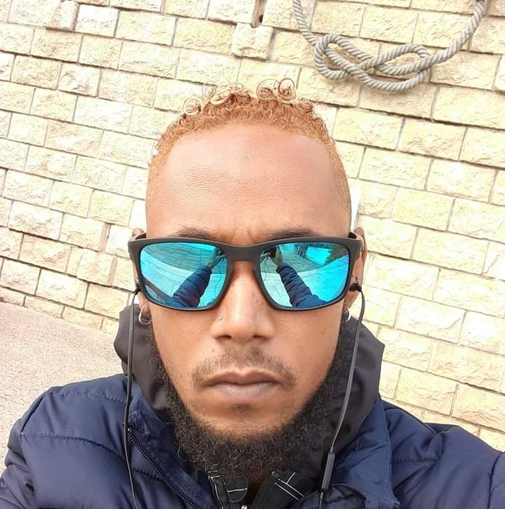 Profil de Safwan, 33 ans, Cruising gay à Pointe-Fortune (Québec)