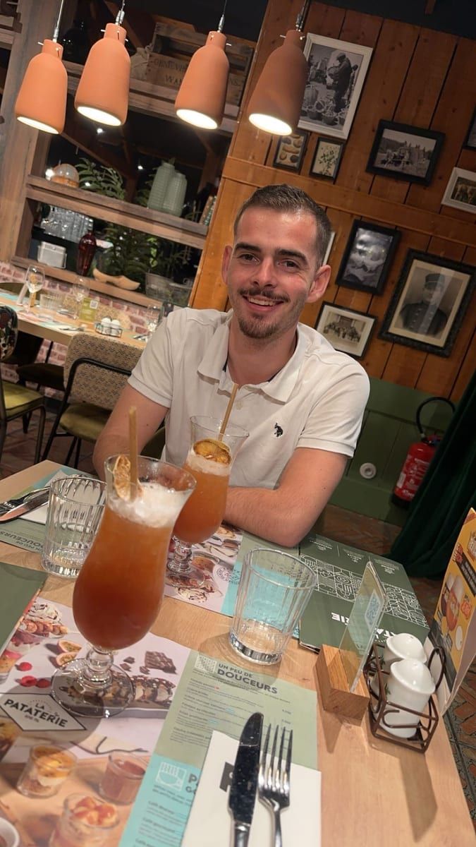 Profil de Bobby, 29 ans, Cruising gay à Saint-Raphaël (Québec)