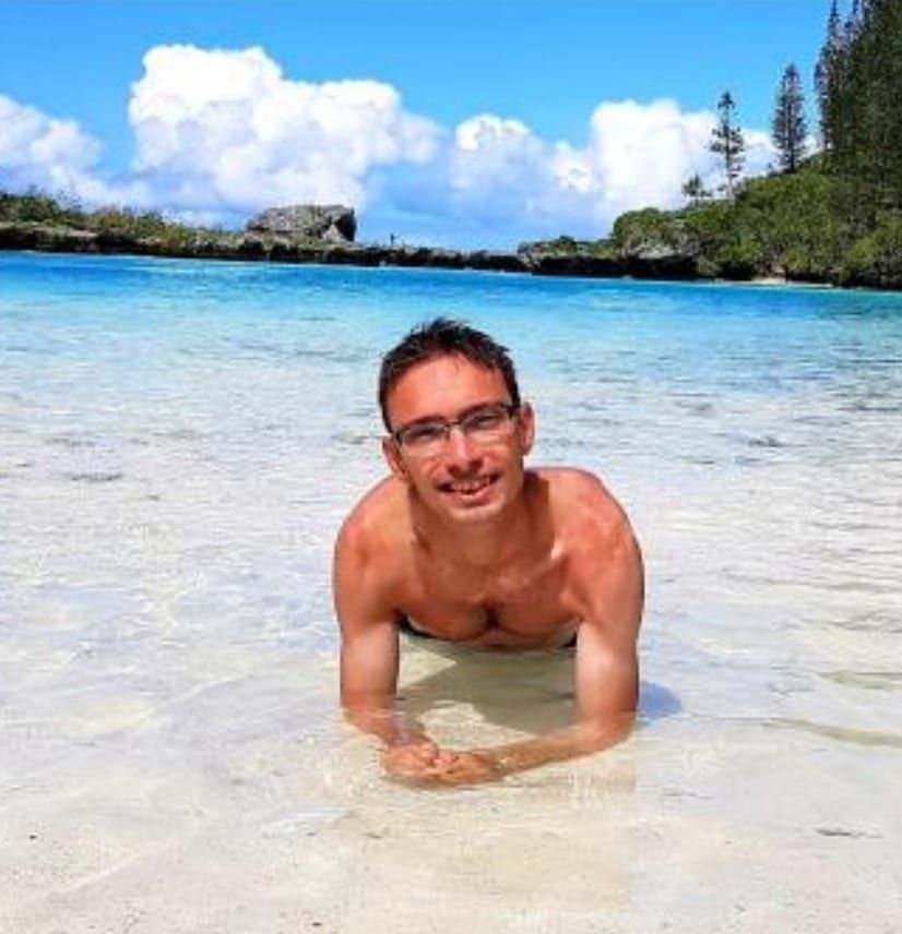 Profil de Alcide, 36 ans, Cruising gay à Sainte-Thècle (Québec)