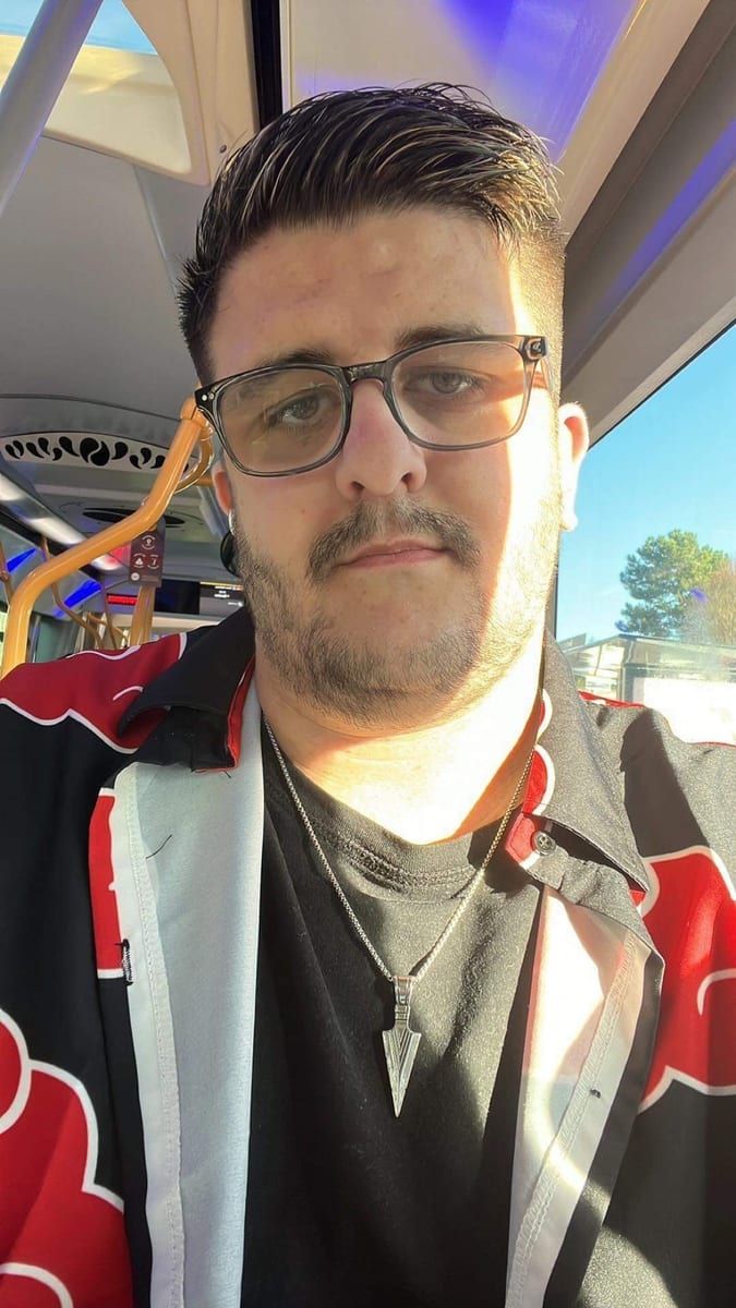 Profil de Oswald, 39 ans, Cruising gay à Saint-Gilles (Québec)