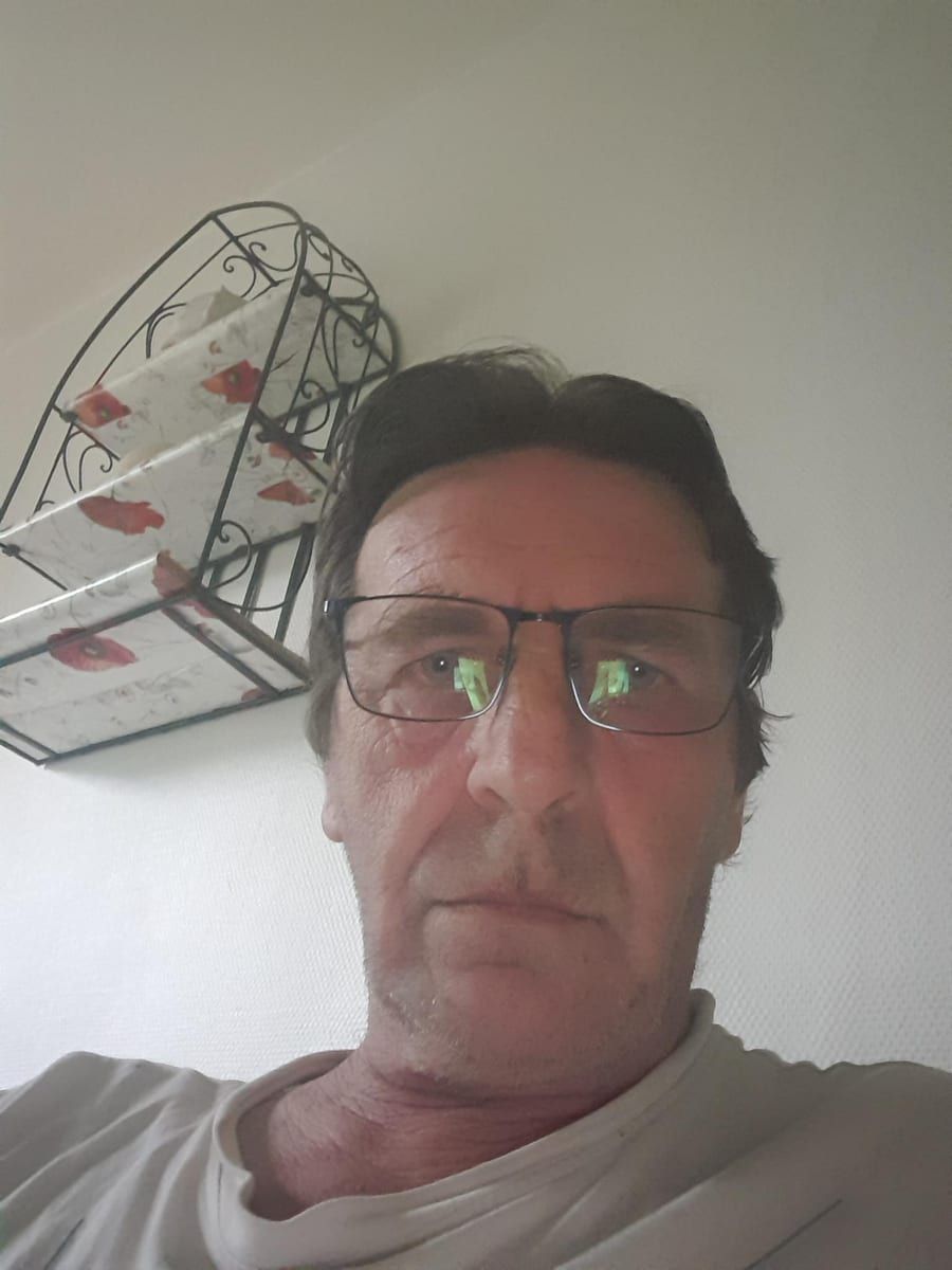 Profil de Ercan, 31 ans, Cruising gay à Frontenac (Québec)