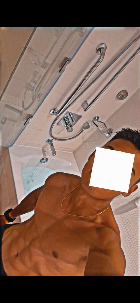 Profil de Nolwen, 33 ans, Cruising gay à Adstock (Québec)