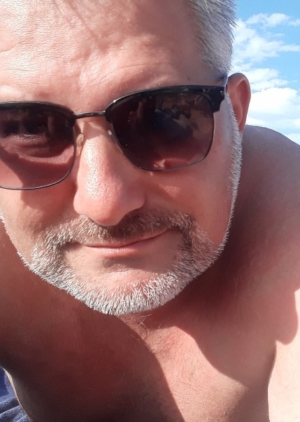 Profil de Azem, 31 ans, Cruising gay à Marston (Québec)