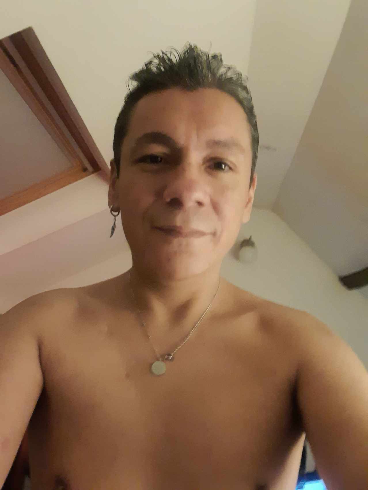 Profil de Gelindo, 32 ans, Cruising gay à Mascouche (Québec)