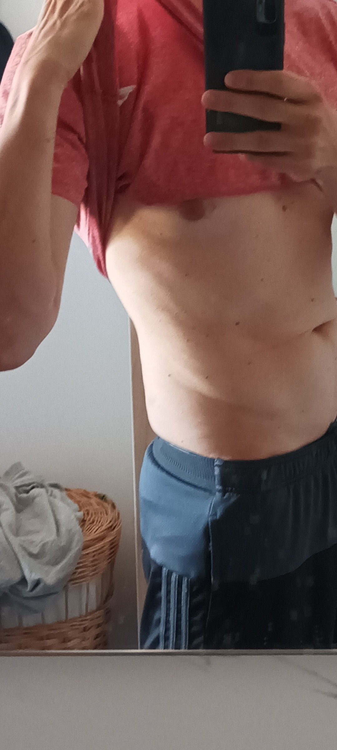 Profil de Hugue, 27 ans, Cruising gay à Adstock (Québec)