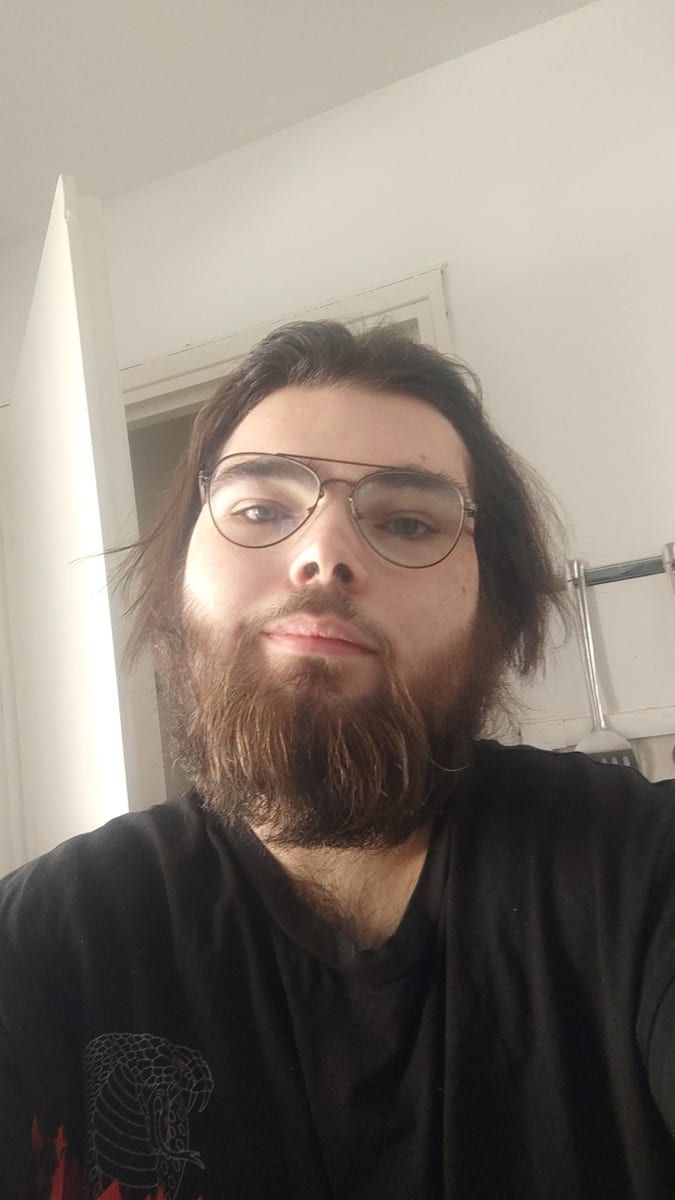 Profil de Léonce, 25 ans, Cruising gay à Frampton (Québec)