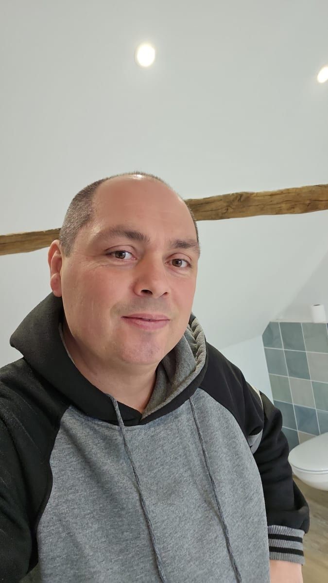 Profil de Josian, 38 ans, Cruising gay à Déléage (Québec)