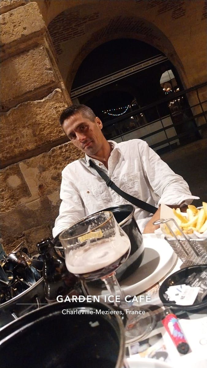 Profil de Jean-come, 40 ans, Cruising gay à Saint-Gilbert (Québec)