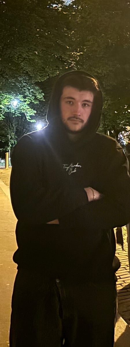 Profil de Kendi, 27 ans, Cruising gay à Laurierville (Québec)