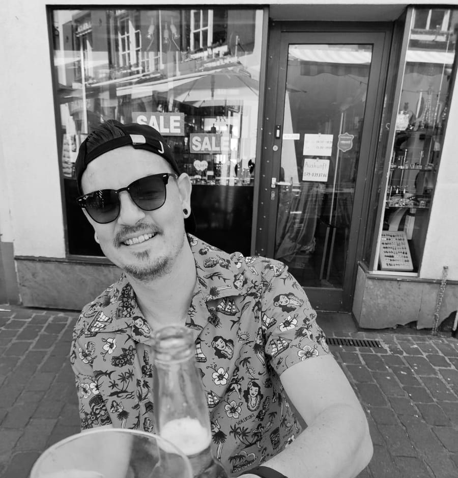 Profil de Vladislav, 43 ans, Cruising gay à Beaconsfield (Québec)