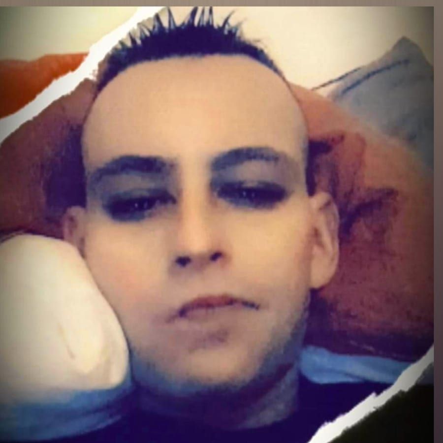 Profil de Nardo, 31 ans, Cruising gay à Zenon Park (Saskatchewan)