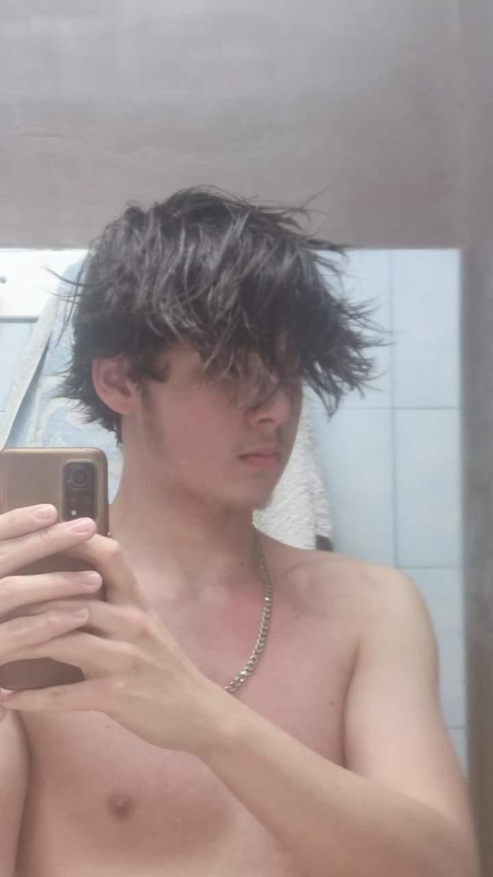 Profil de Chaker, 27 ans, Cruising gay à Ham-Sud (Québec)