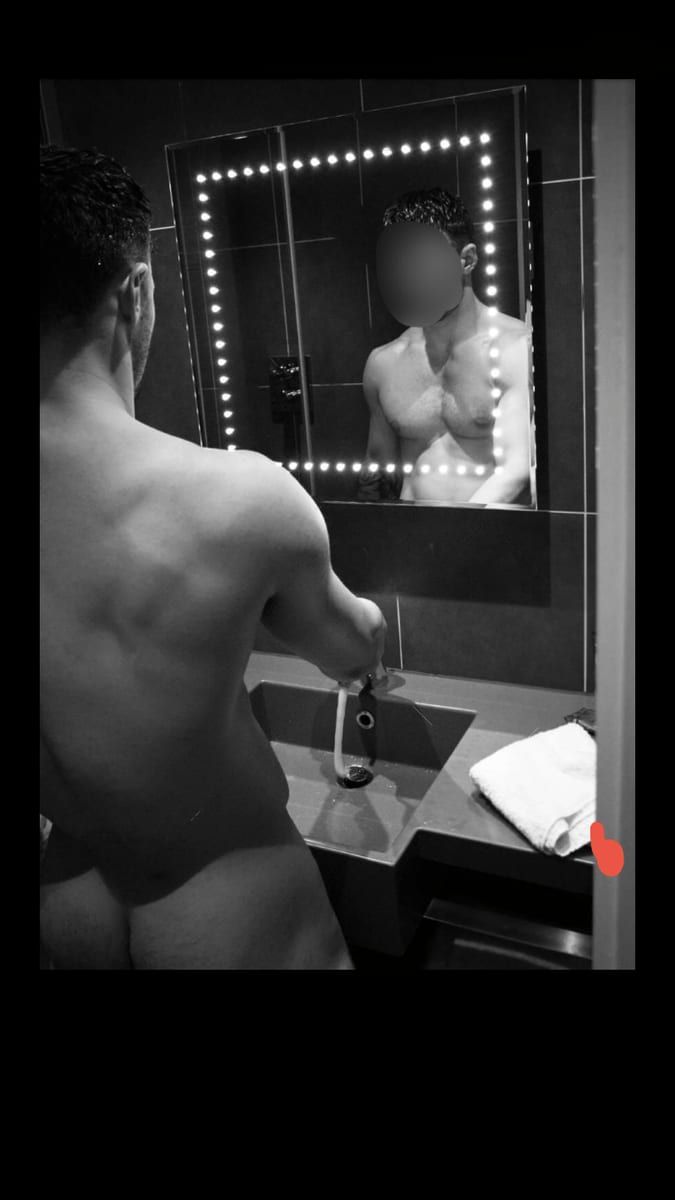 Profil de Shems-eddine, 23 ans, Cruising gay à Saint-Philippe (Québec)