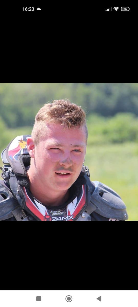 Profil de Thoma, 36 ans, Cruising gay à Sainte-Lucie-des-Laurentides (Québec)