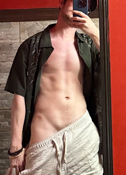 Profil de Baudoin, 27 ans, Cruising gay à Buckingham (Québec)