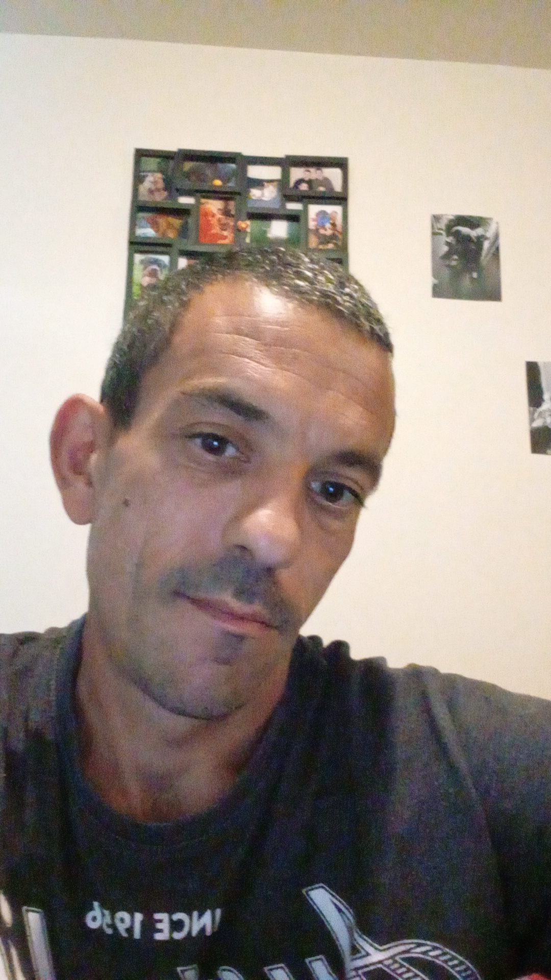Profil de Timéo, 39 ans, Cruising gay à Saint-Mathieu (Québec)