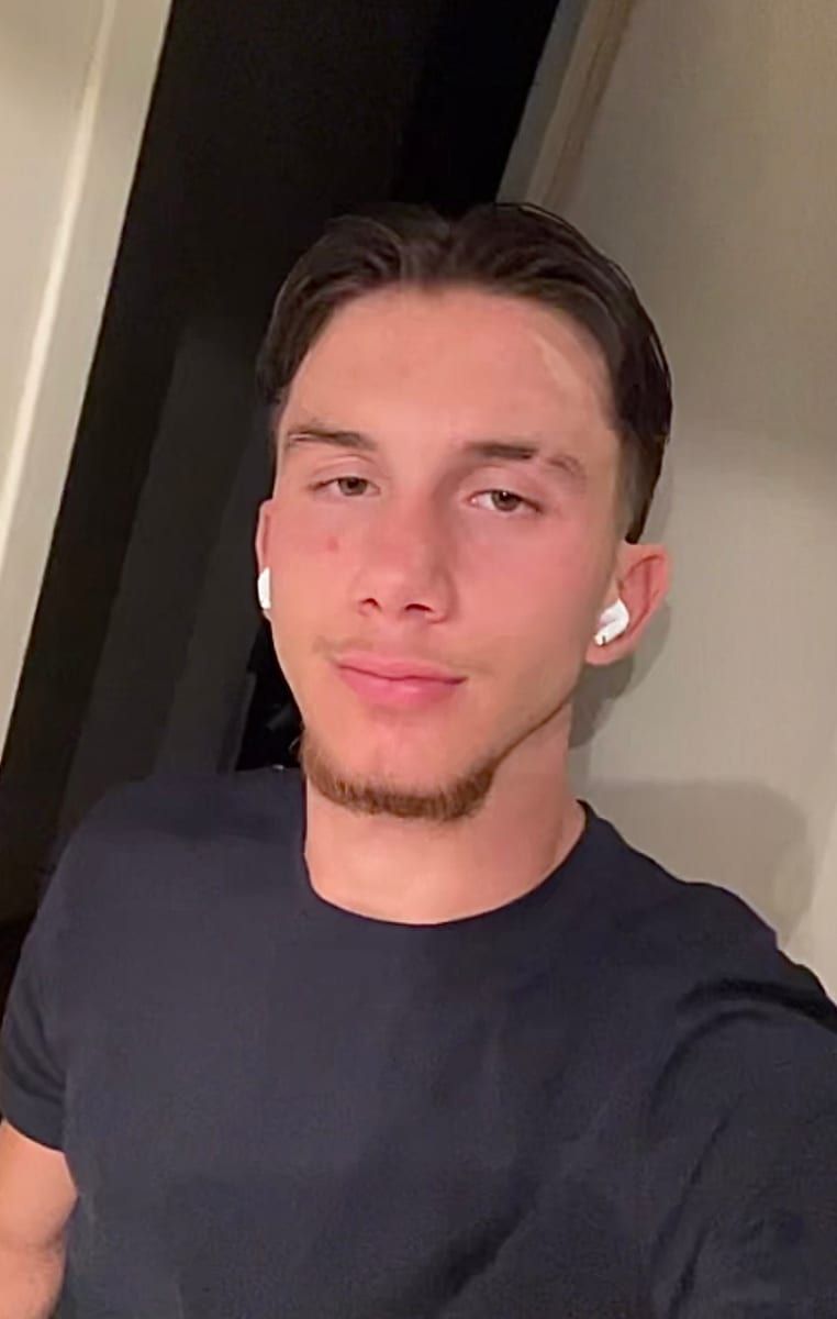 Profil de Skander, 32 ans, Cruising gay à Beaumont (Alberta)