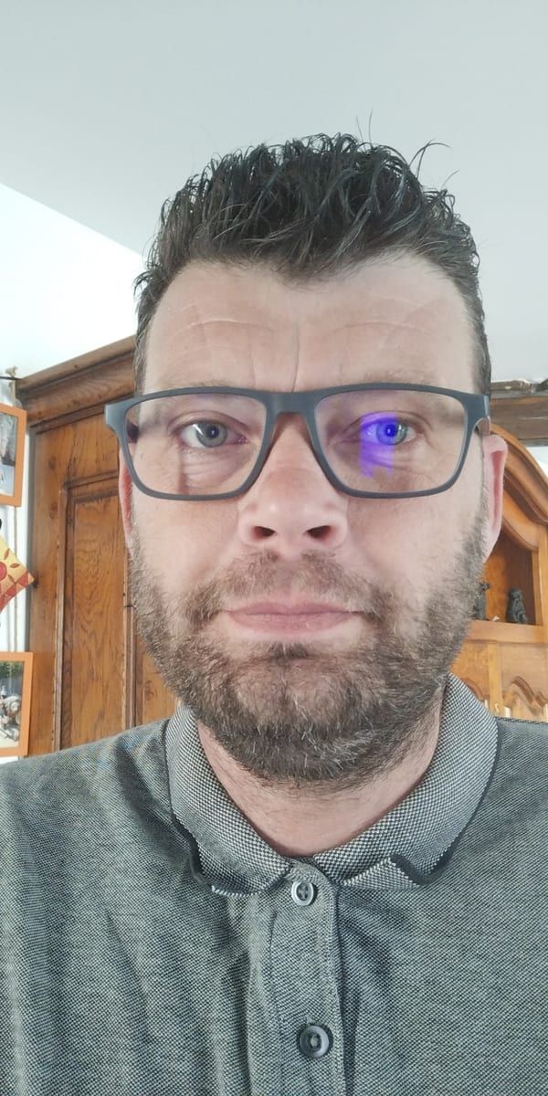 Profil de Itshak, 27 ans, Cruising gay à Saint-Philippe (Québec)
