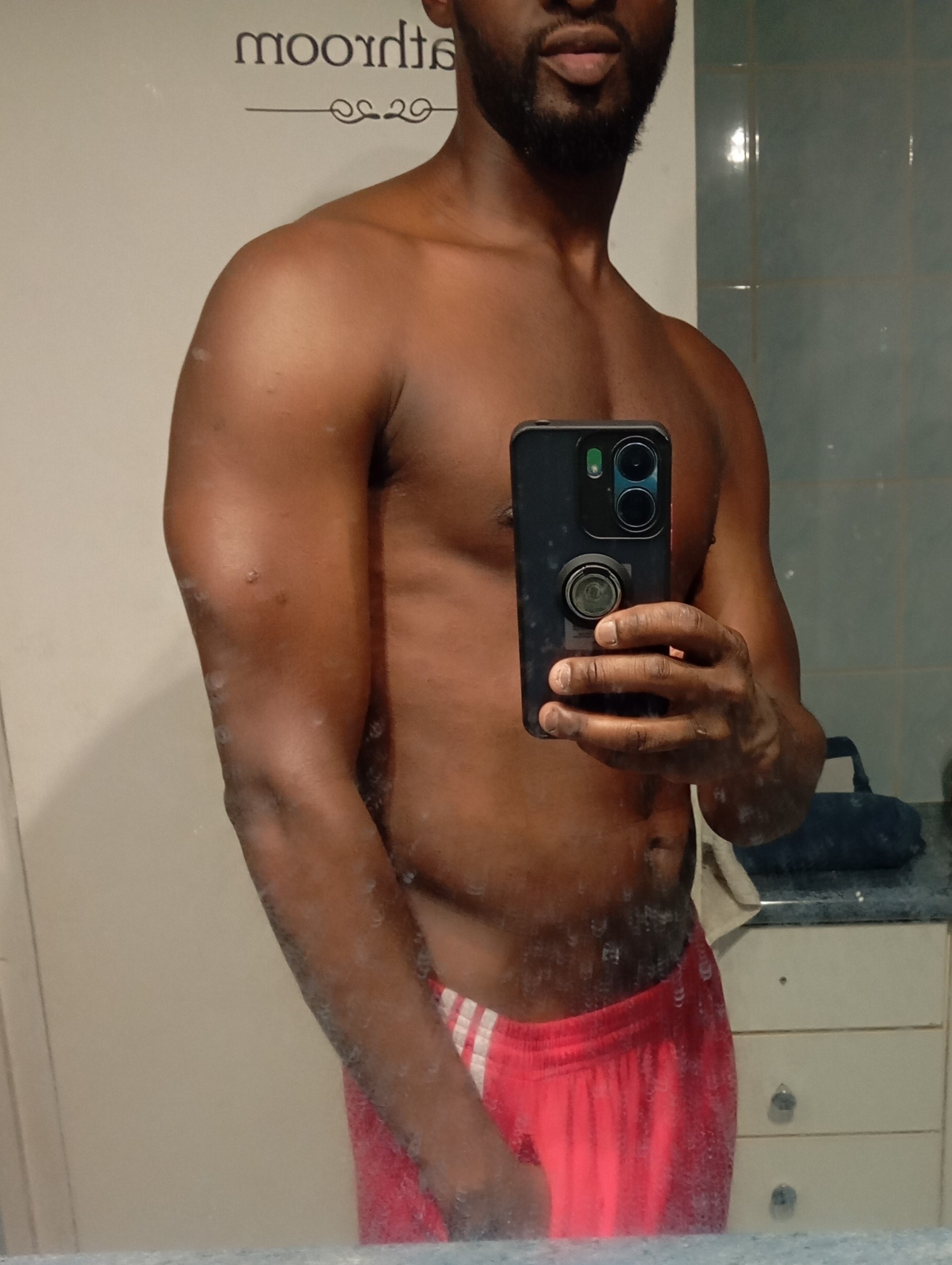 Profil de Kaelan, 29 ans, Cruising gay à Tracadie-Sheila (Nouveau-Brunswick)