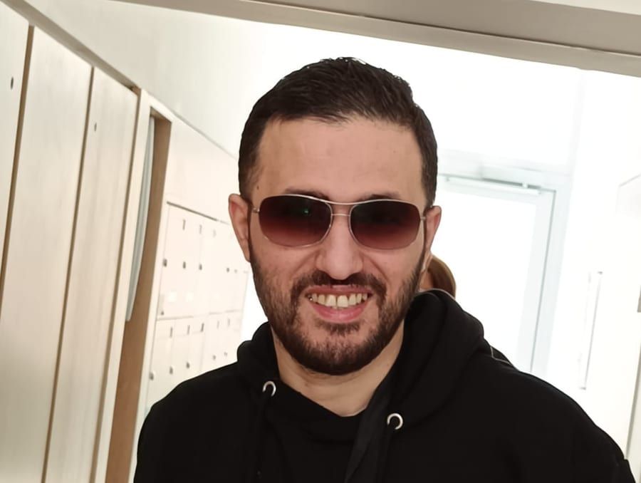Profil de William, 39 ans, Cruising gay à Sainte-Mélanie (Québec)