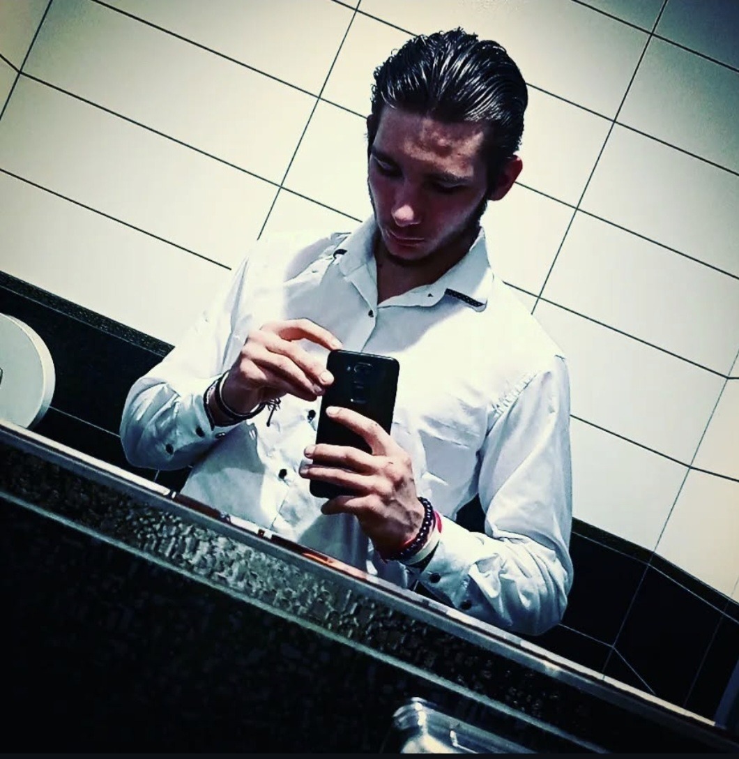 Profil de Lyesse, 41 ans, Cruising gay à Scotstown (Québec)