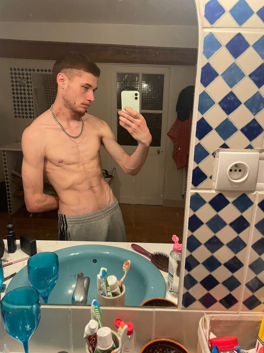 Profil de Jorge-manuel, 24 ans, Cruising gay à Stornoway (Québec)
