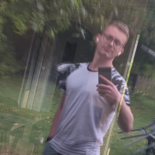Profil de Sofyen, 31 ans, Cruising gay à Cabano (Québec)
