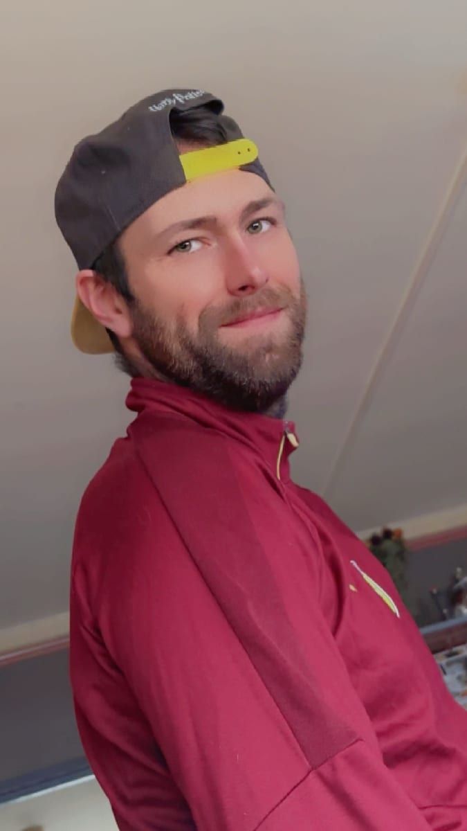 Profil de Yanny, 33 ans, Cruising gay à Saint-Henri-de-Taillon (Québec)