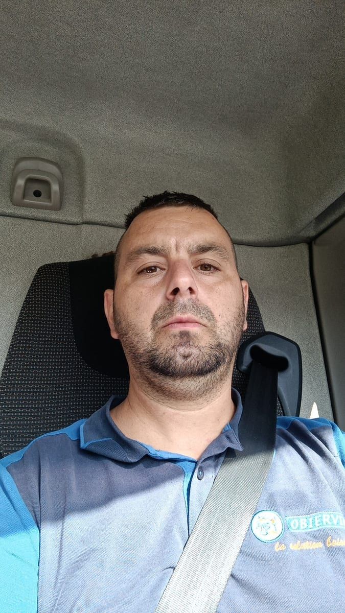 Profil de Chrisley, 24 ans, Cruising gay à Boischatel (Québec)