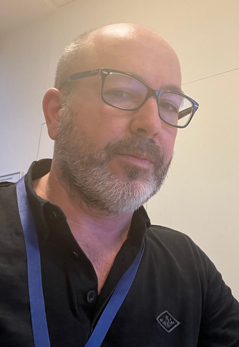 Profil de Eliard, 35 ans, Cruising gay à Les Éboulements (Québec)