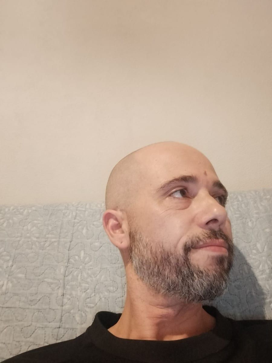 Profil de Johann, 40 ans, Cruising gay à Saint-Cuthbert (Québec)