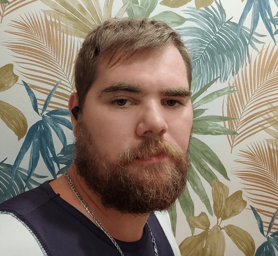 Profil de Welat, 25 ans, Cruising gay à Saint-Frédéric (Québec)