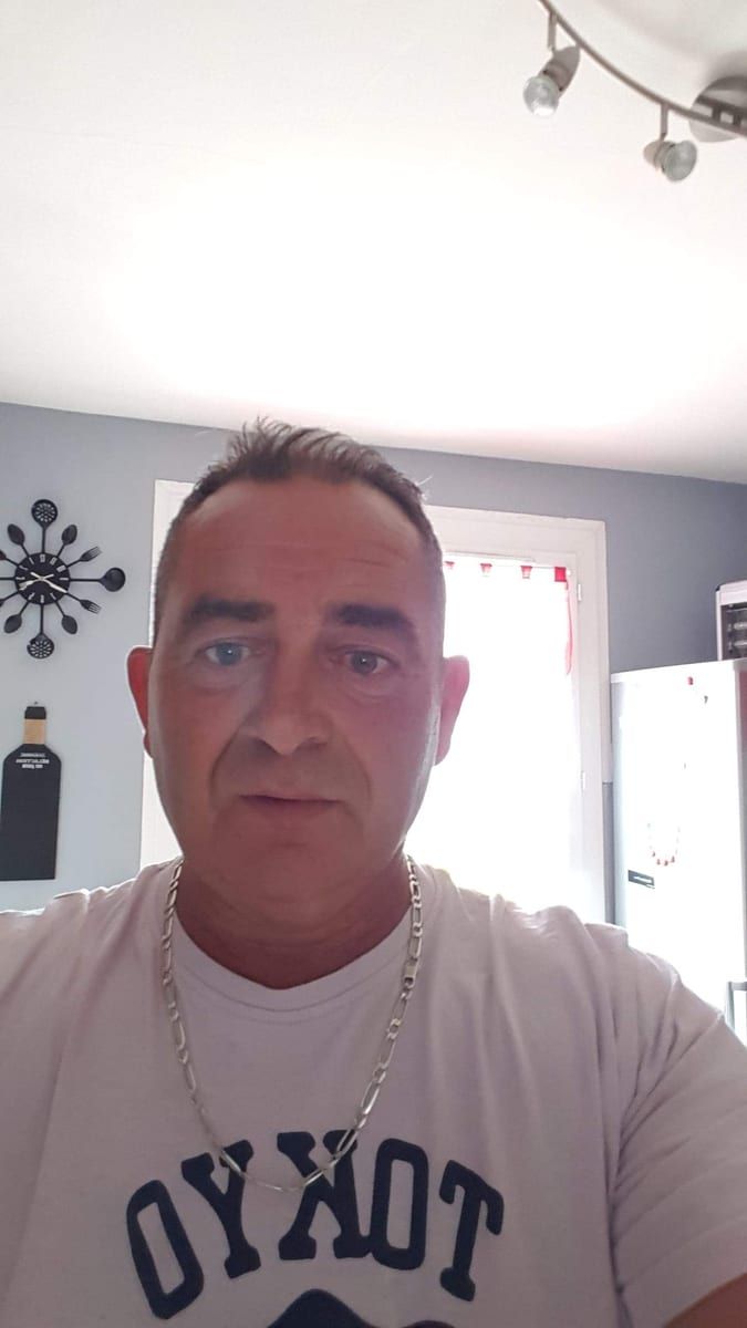 Profil de Livan, 36 ans, Cruising gay à Tracadie-Sheila (Nouveau-Brunswick)