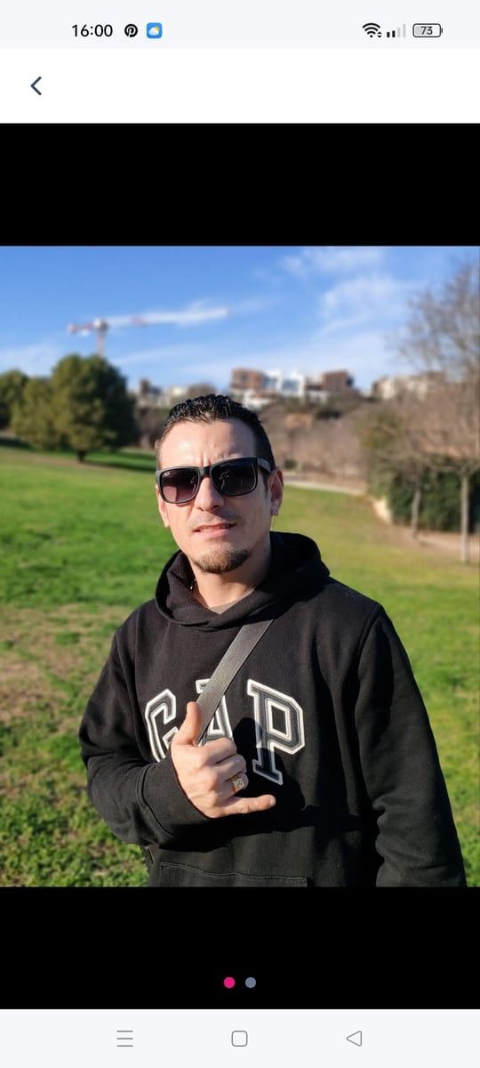 Profil de Adham, 24 ans, Cruising gay à Verchères (Québec)