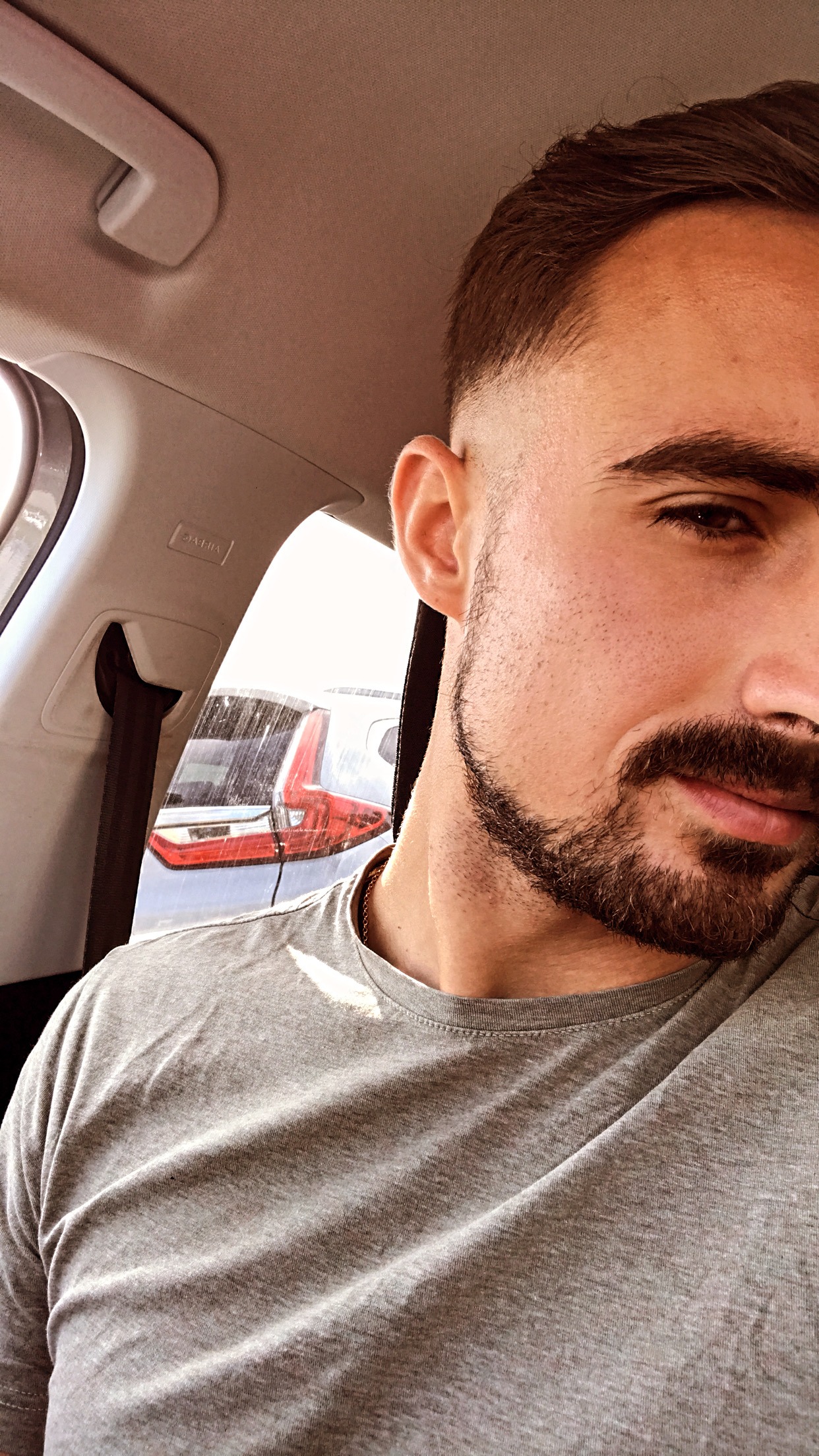 Profil de Lorik, 25 ans, Cruising gay à Cornwall (Ontario)