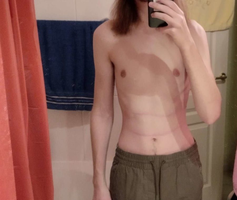 Profil de Maxym, 24 ans, Cruising gay à Saint-Frédéric (Québec)