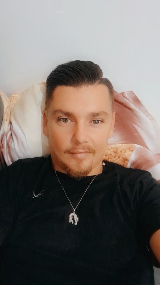 Profil de Valdemar, 37 ans, Cruising gay à Berry (Québec)
