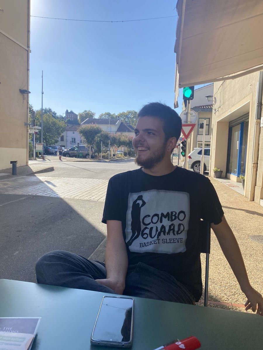 Profil de Octavian, 34 ans, Cruising gay à Messines (Québec)