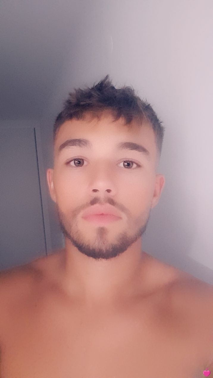 Profil de Mohamed-said, 27 ans, Cruising gay à Sainte-Mélanie (Québec)